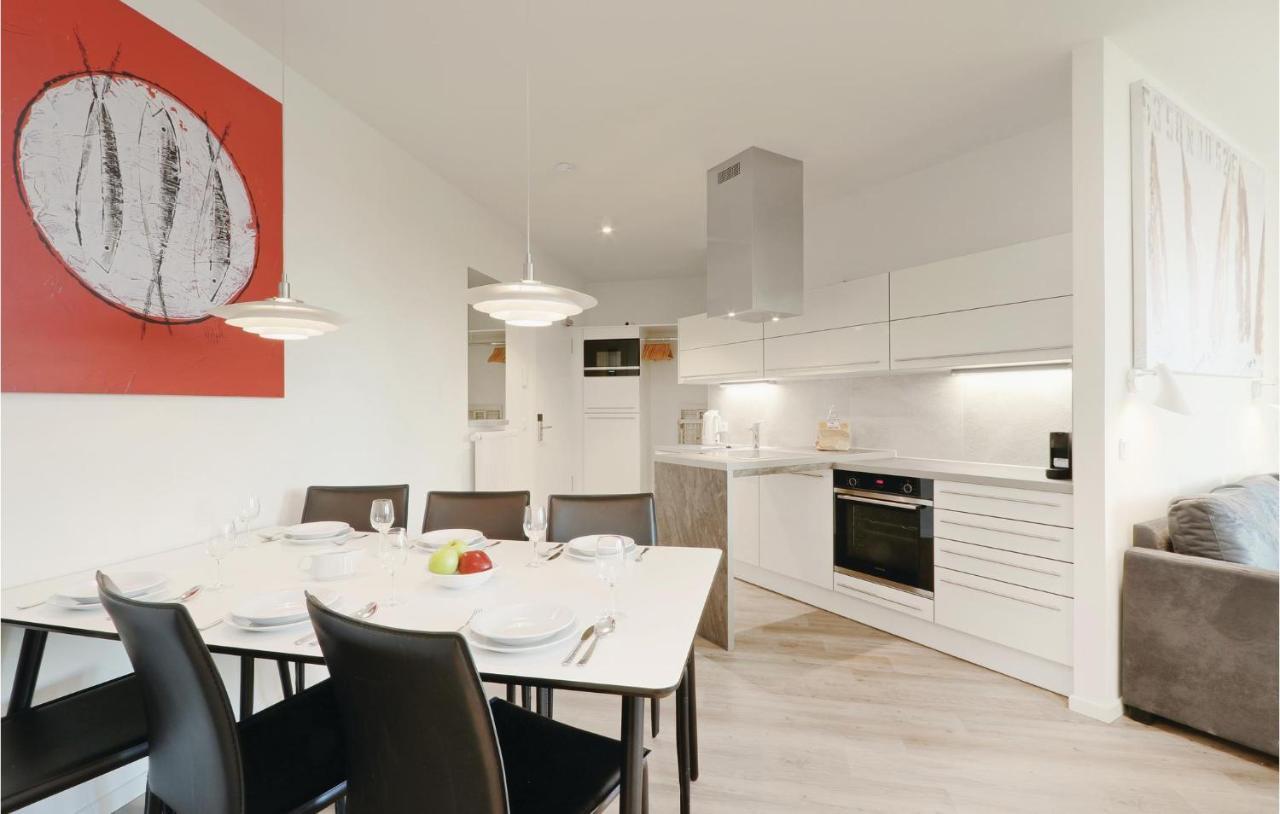 Cozy Apartment In Luebeck Travemuende With Sauna Exteriör bild