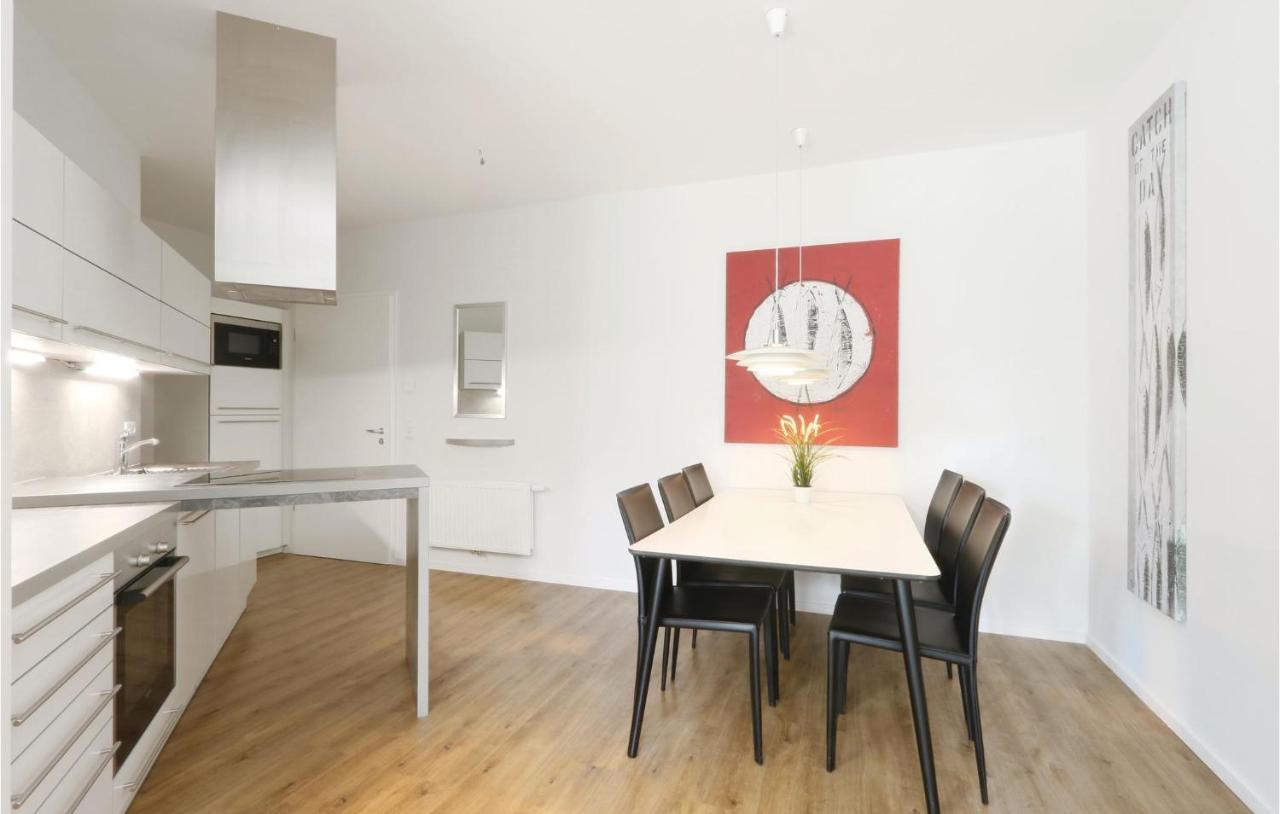 Cozy Apartment In Luebeck Travemuende With Sauna Exteriör bild
